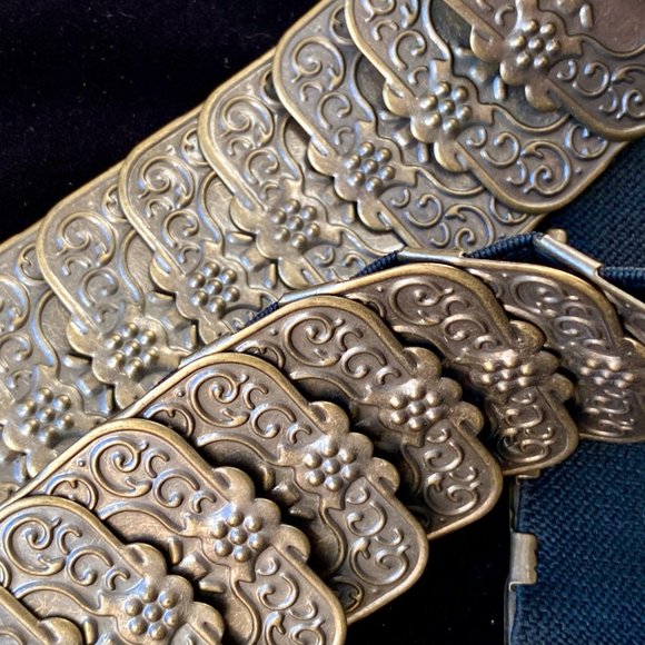 Southwest Bronze Repoussé Metal Scales Hip Belt - Picture 3 of 4